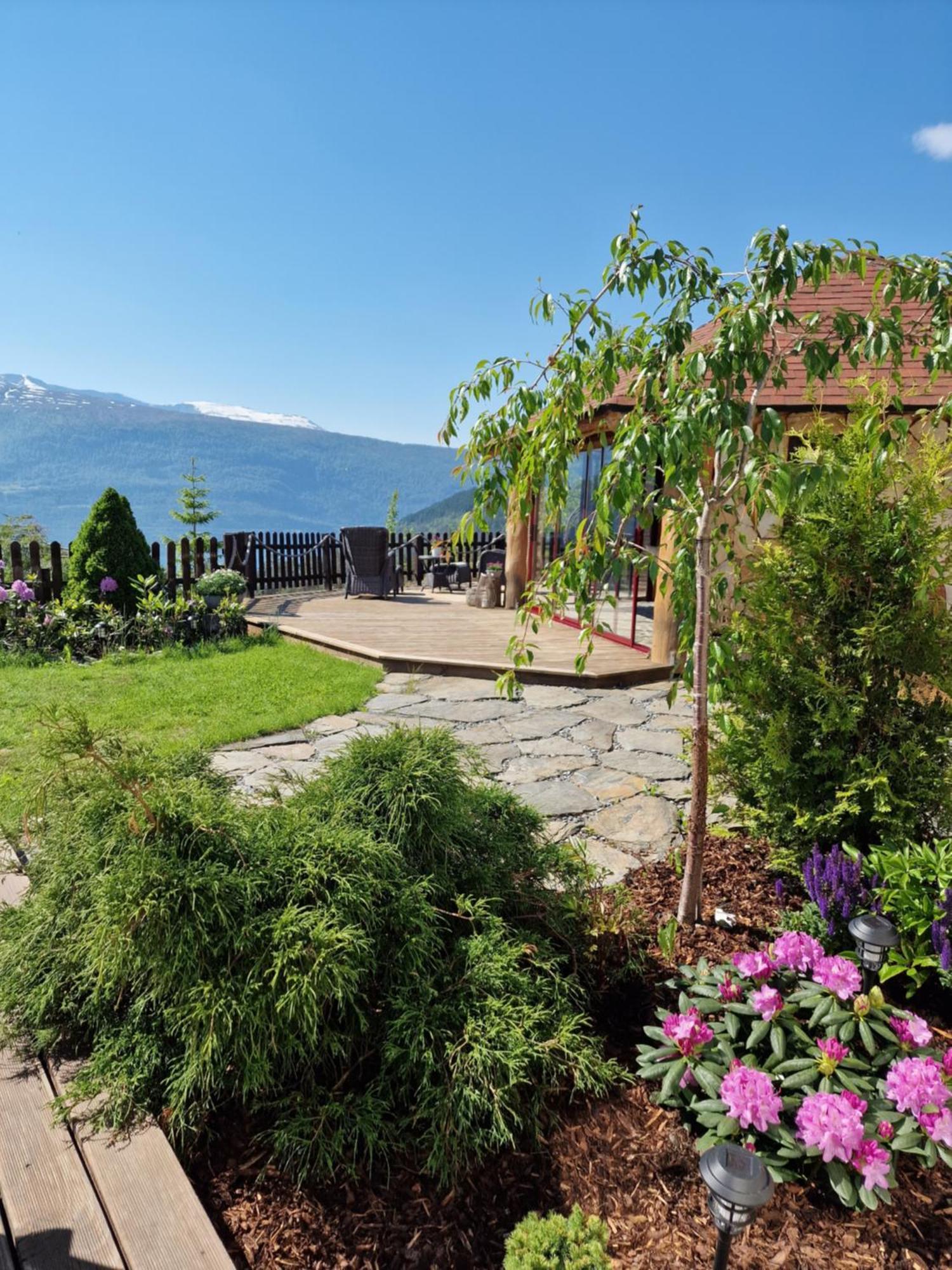 Mountain View Apartment Stryn